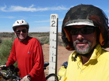 Robert Cooper (links) und Scott Miles (rechts). Mit dem Fahrrad quer durch den Kontinent.