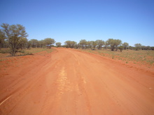 Nach dem Wasser kommt wieder der Staub, aus dem ich mich auch mache.