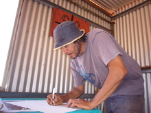 Die perönliche Erläuterung mit Signatur.